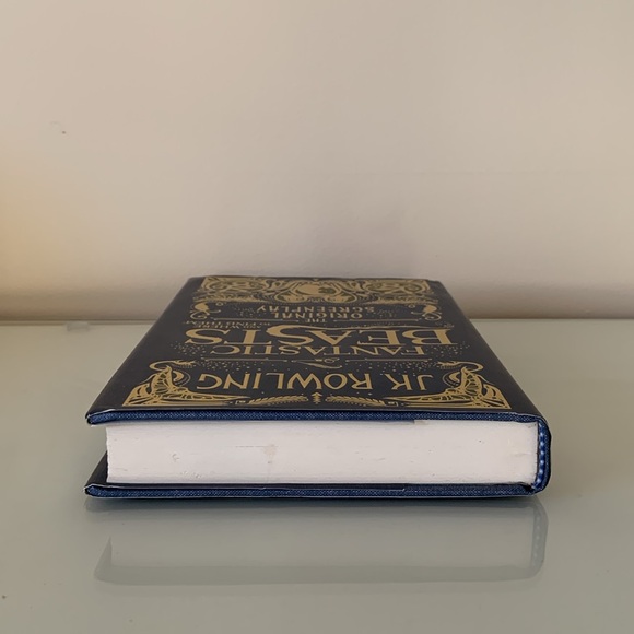 Hardcover Fantastic Beasts and where to find them by J.K. Rowling fantasy book - Picture 13 of 15
